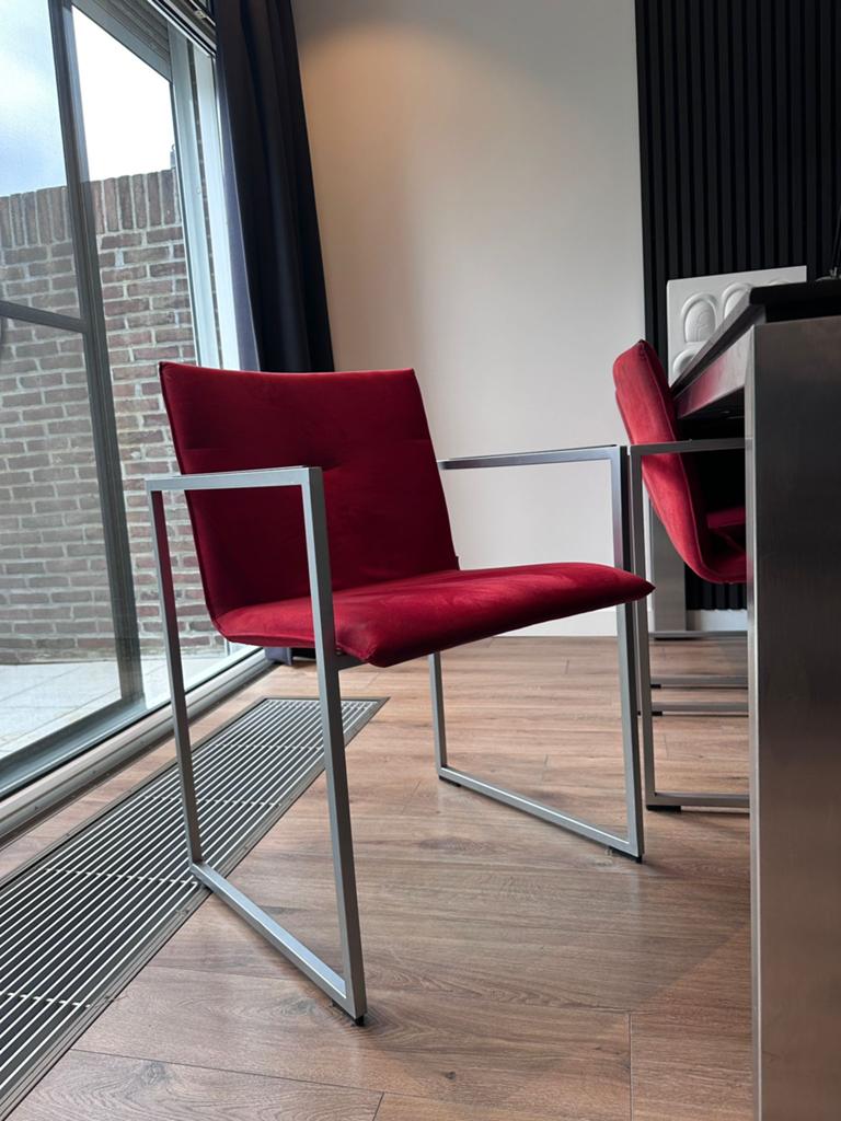 6 rode Arco cube stoelen, Huis en Inrichting, Ophalen, Zo goed als nieuw