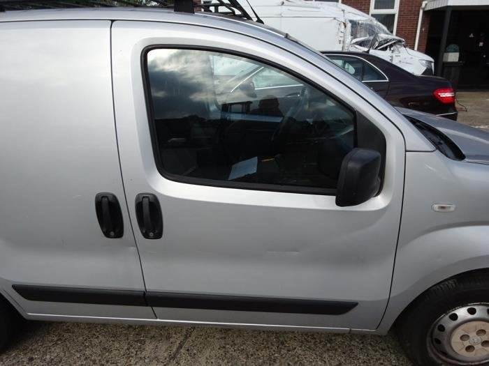 Portière 2portes droite d'un Peugeot Bipper (KTW), -, 3 mois de garantie, Utilisé, Porte