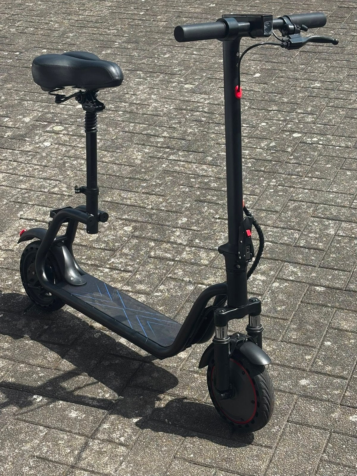 E-step met zadel & mandje (31 km/u, 25-30 km range) Nieuw!, Ophalen, Nieuw, Elektrische step (E-scooter)