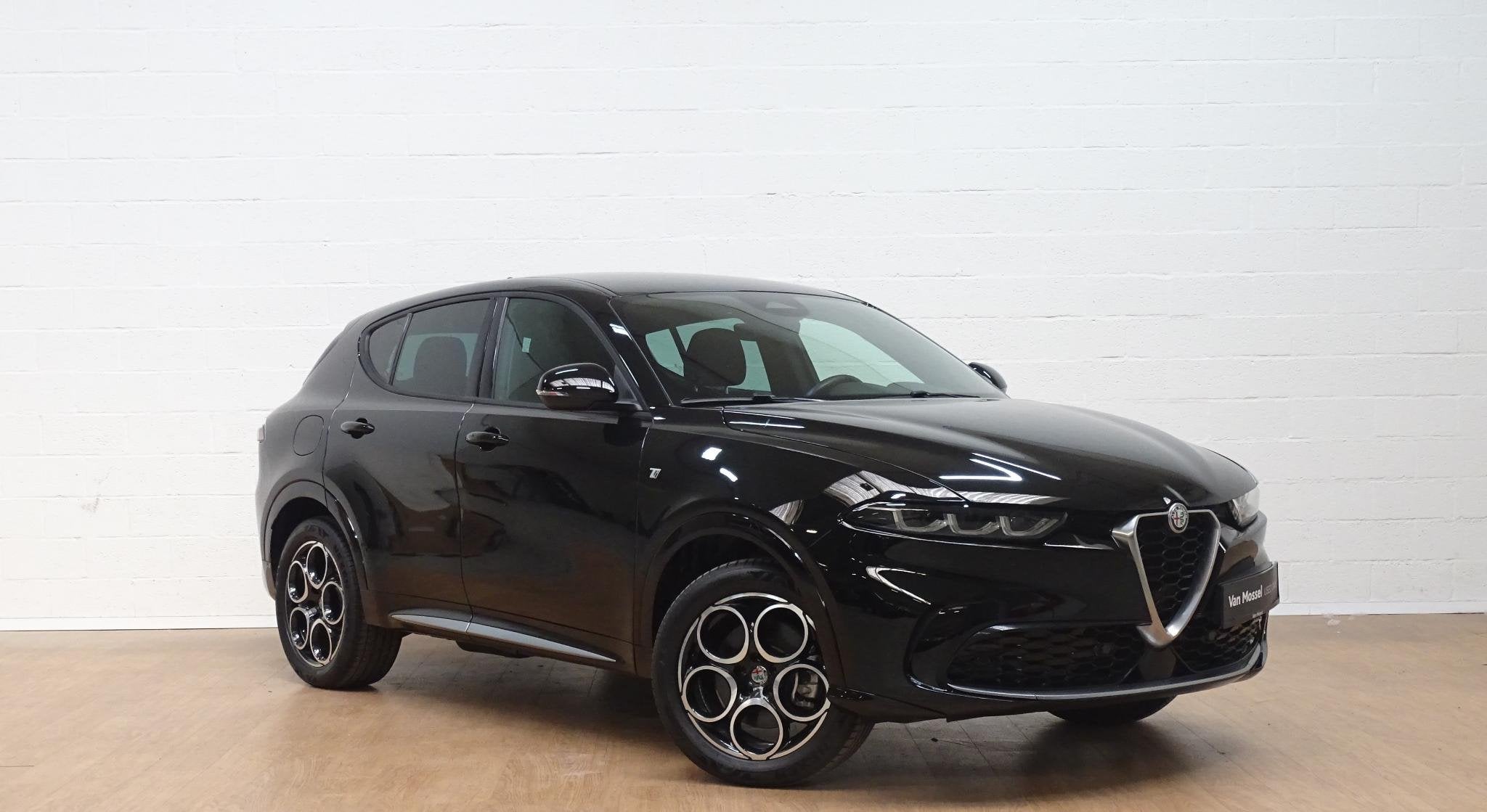 Alfa Romeo Tonale 1.3 T280 PHEV Q4 Ti, Automaat, Stof, 4 cilinders, 16 kWh