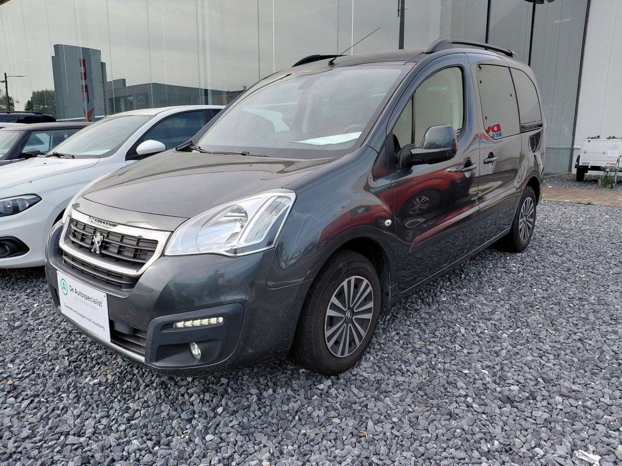Peugeot Partner Active (bj 2017), Auto's, Voorwielaandrijving, Stof, Gebruikt, Euro 6