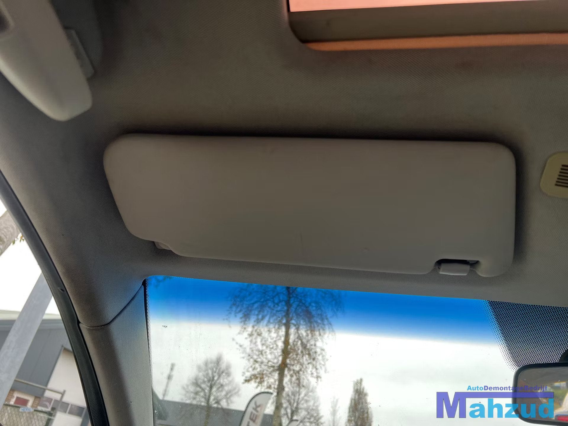 MERCEDES B KLASSE W245 links zonneklep 2005-2011, Gebruikt, Mercedes-Benz AG, Mercedes-Benz, Mercedesstrasse 120
70372  Stuttgart, DE