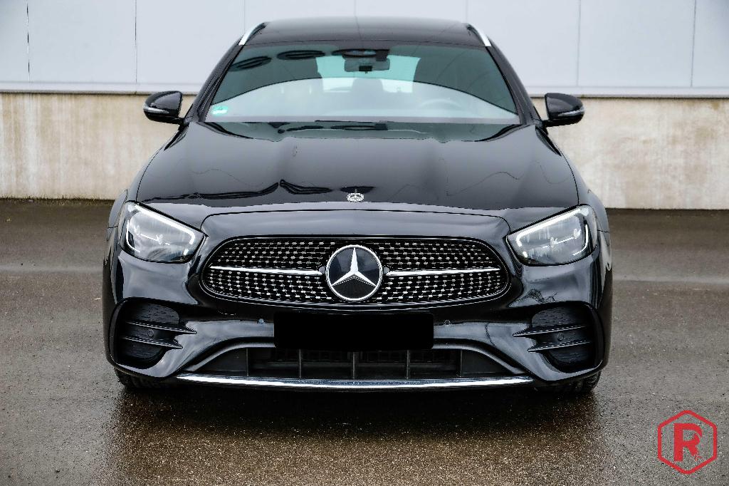 Mercedes E 300 de Break AMG Pano TVA, Autos, Cuir, Euro 6, Entreprise, Entretenue par le concessionnaire