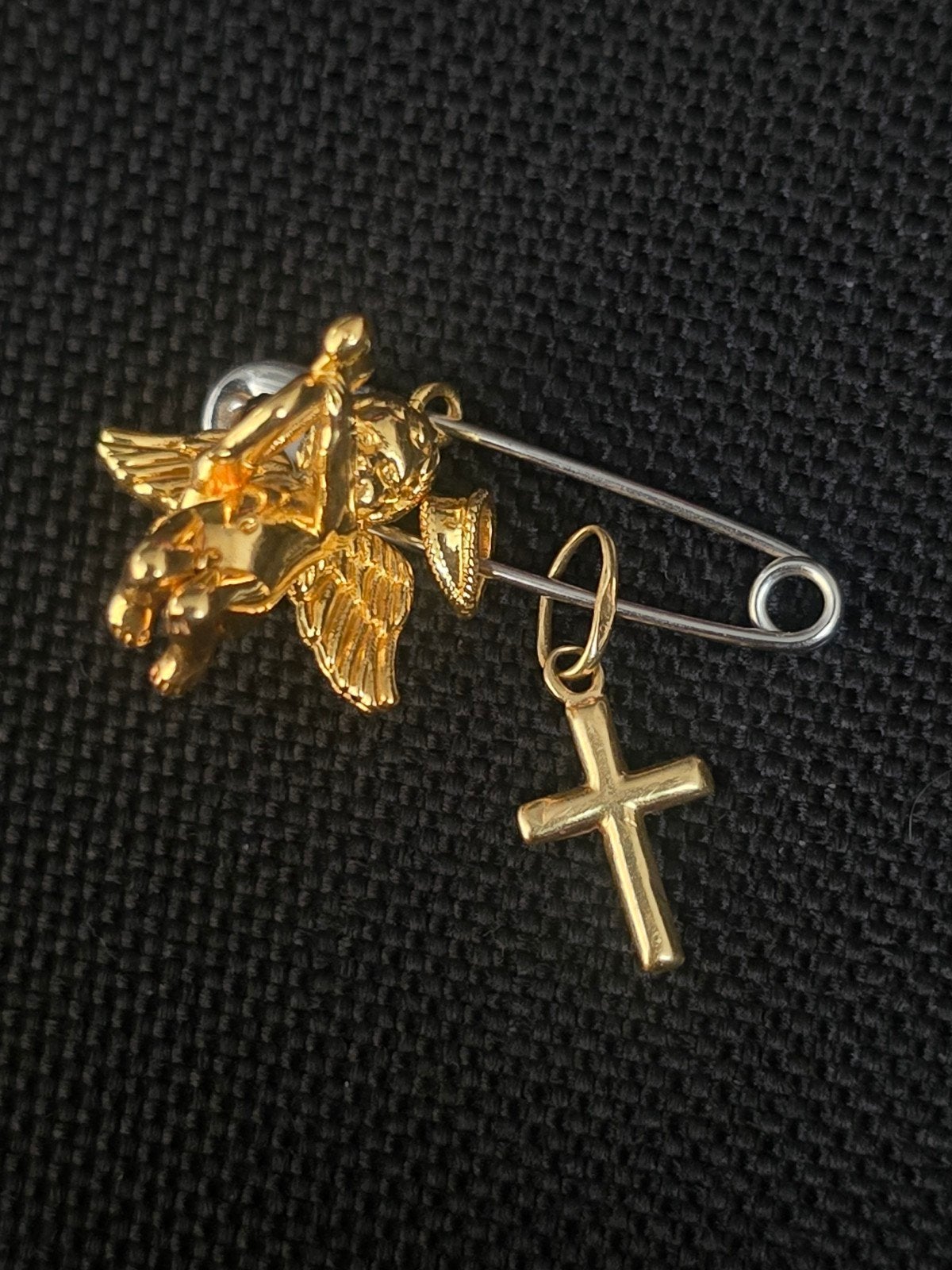 gouden juwelen, Ophalen