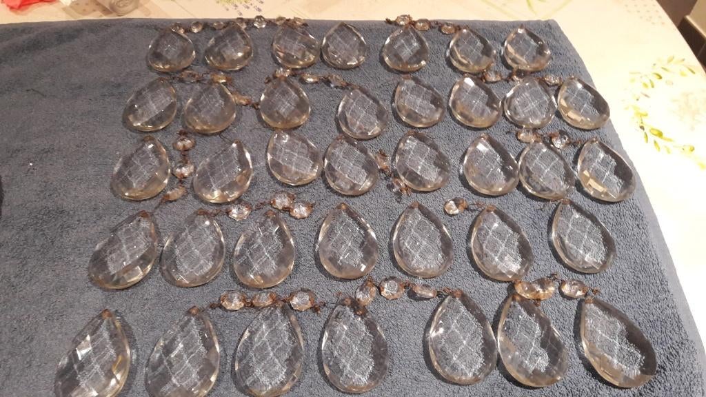 Antieke Glazen hangertjes , belletjes  kaarsbiusjes, Ophalen