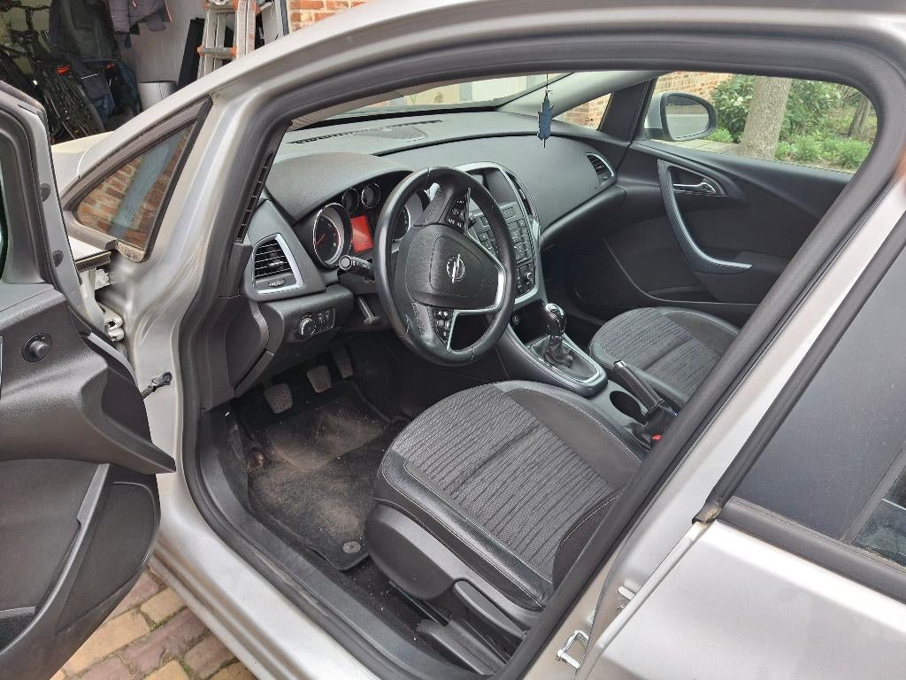 Opel Astra, Auto's, Opel, Voorwielaandrijving, Euro 5, Leder en Stof, Particulier