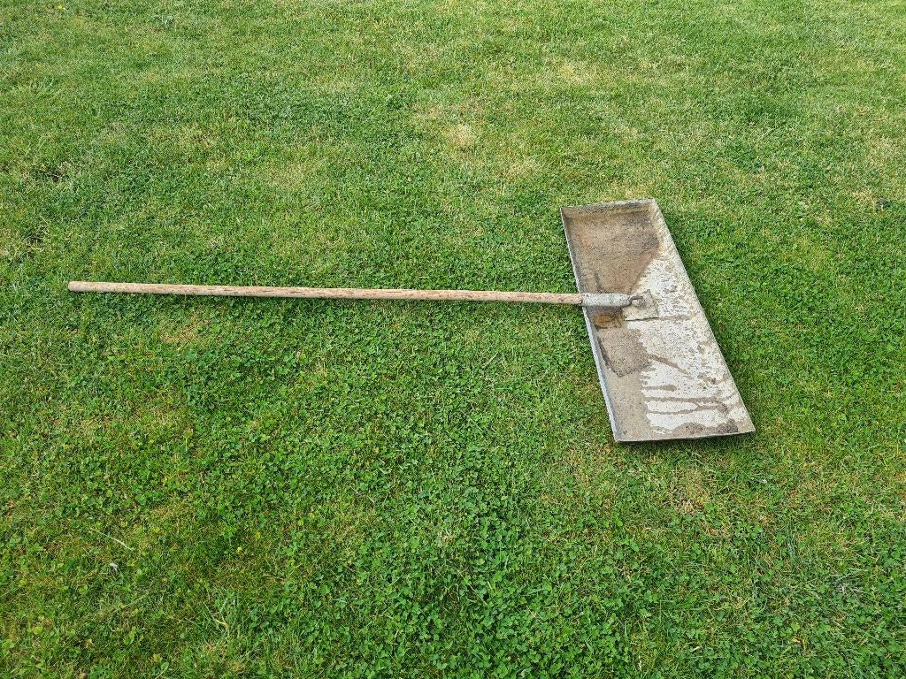 Distributeur de béton, râteau à béton, Bricolage & Construction, Enlèvement, Utilisé