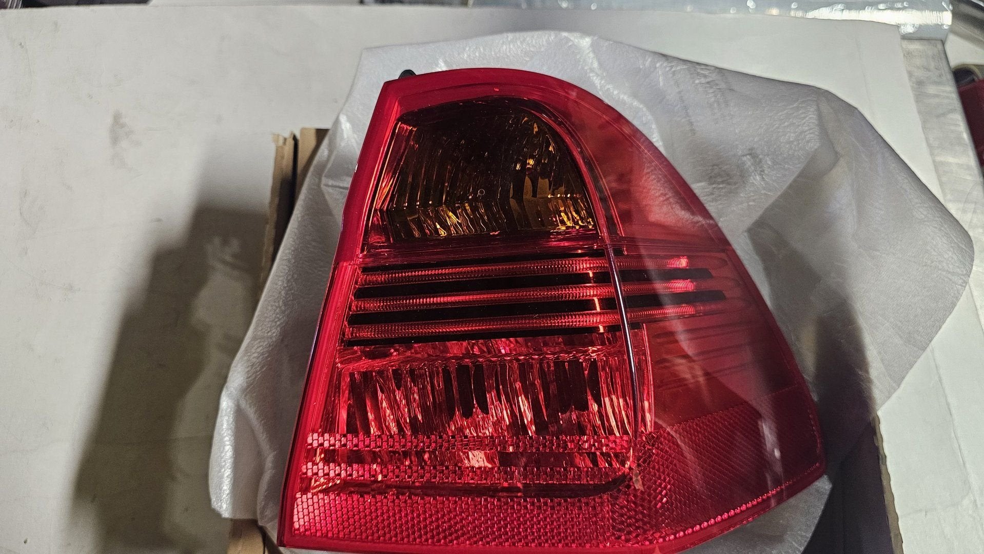 Achterlicht zijpaneel rechts Nieuw BMW 3 serie E91 touring, Autos : Pièces & Accessoires, Éclairage, BMW, Neuf, Origine de la pièce connue
