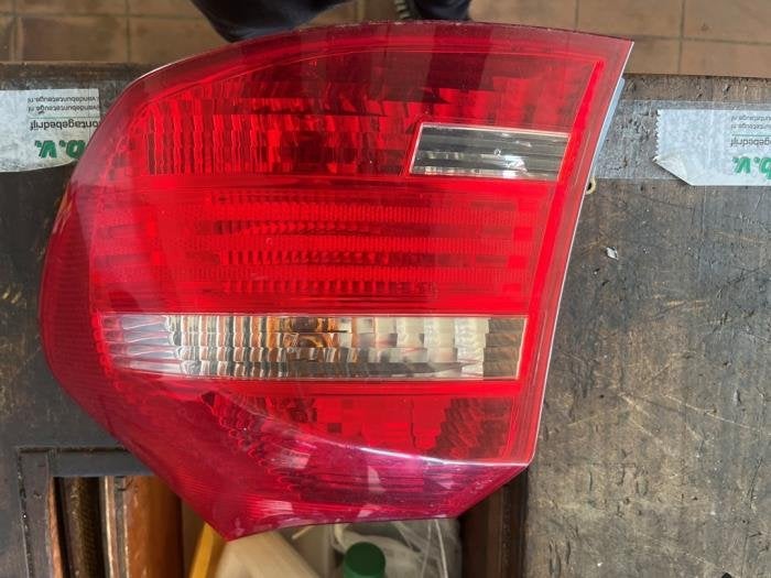 Feu arrière droit d'un BMW 1-Serie, -, 3 mois de garantie, Utilisé, -