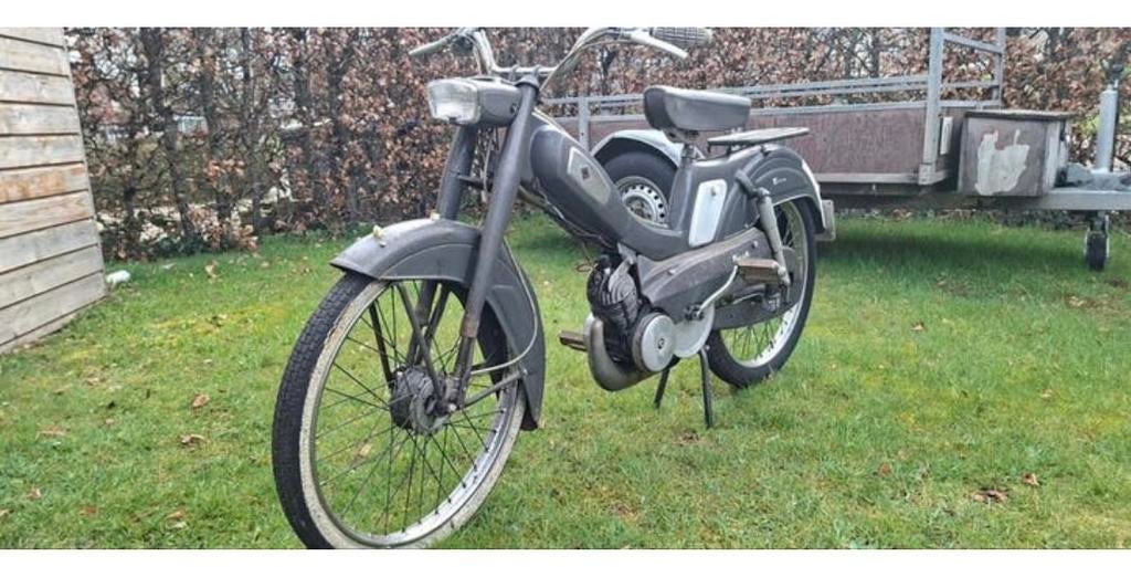 Mobylette, Fietsen en Brommers, Ophalen