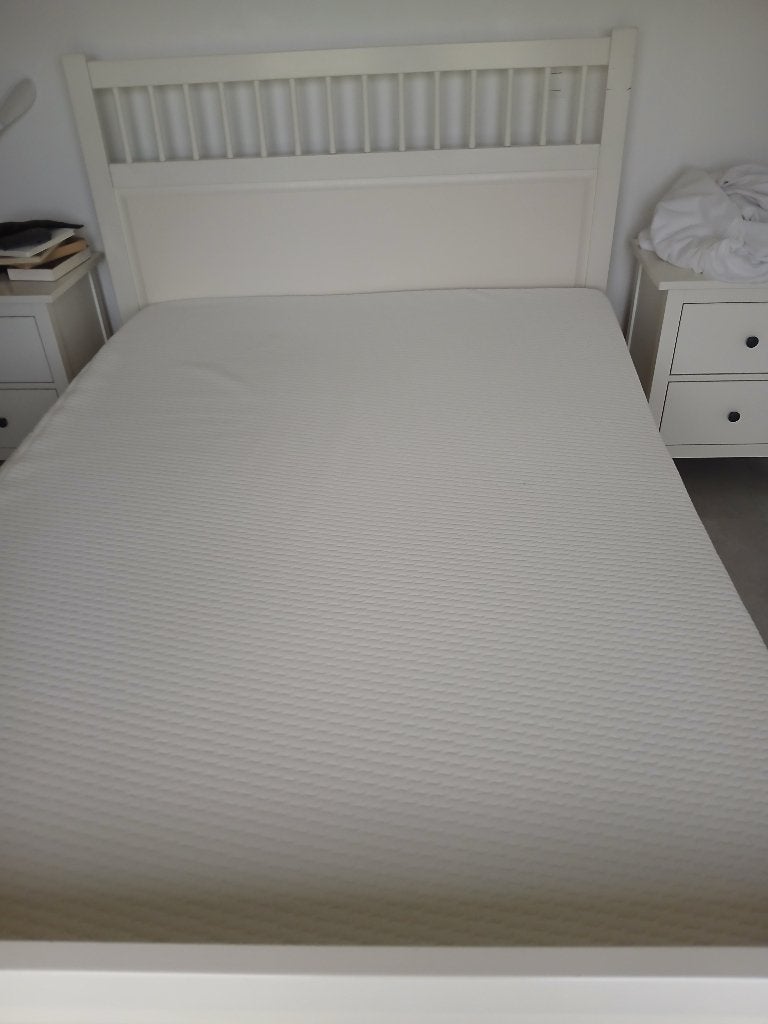 Matras met topper twijfelaar, Ophalen, 140 cm, Zo goed als nieuw, Twijfelaar