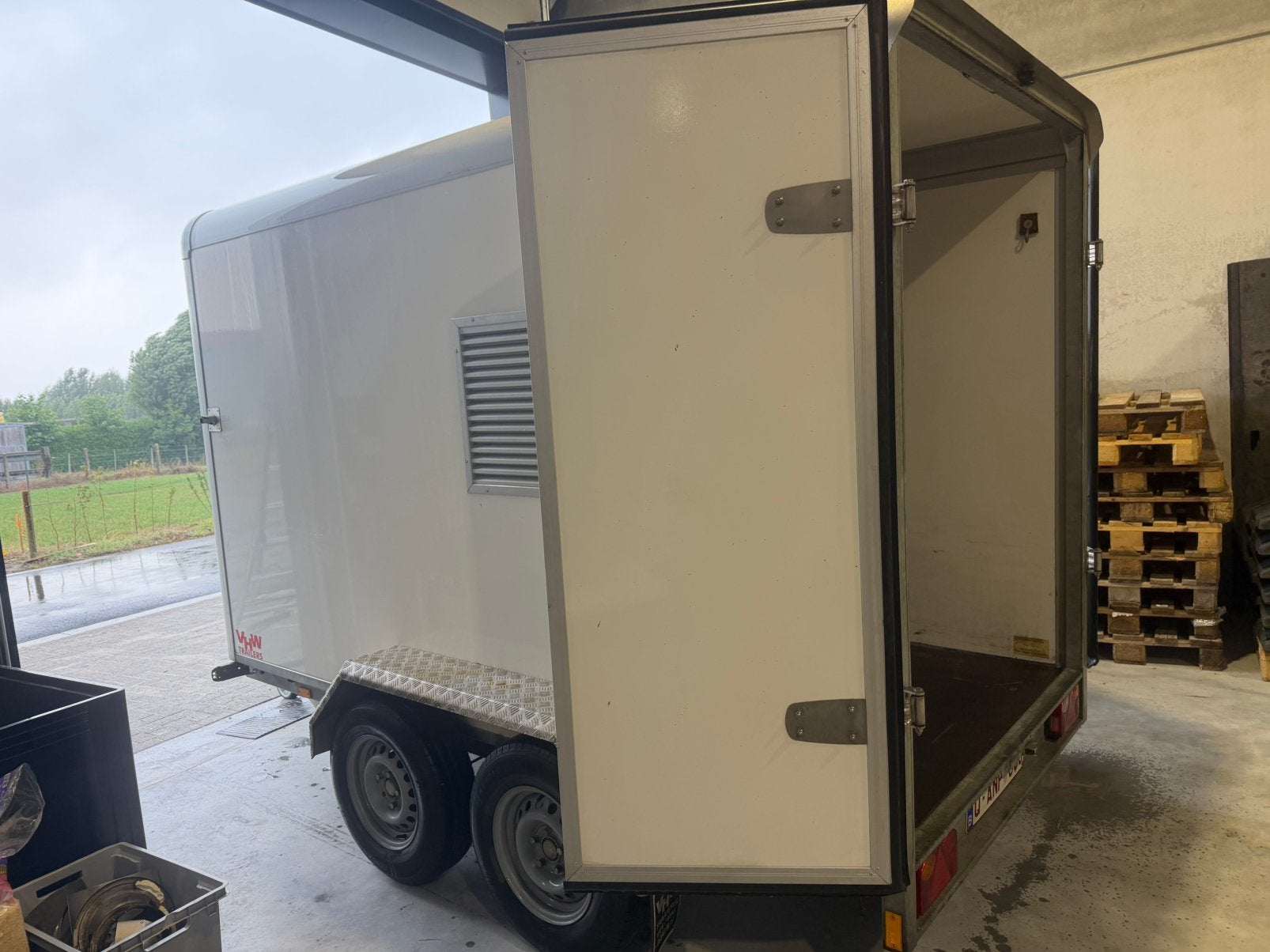 Henra trailer geremd dubbel as 3meter, Ophalen, Gebruikt