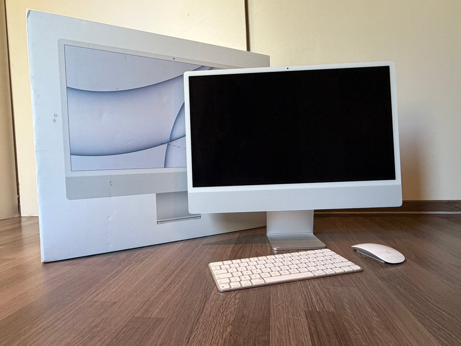iMac Apple avec puce M1 – 8 Go RAM – SSD 256 Go, Enlèvement, Comme neuf, IMac, SSD