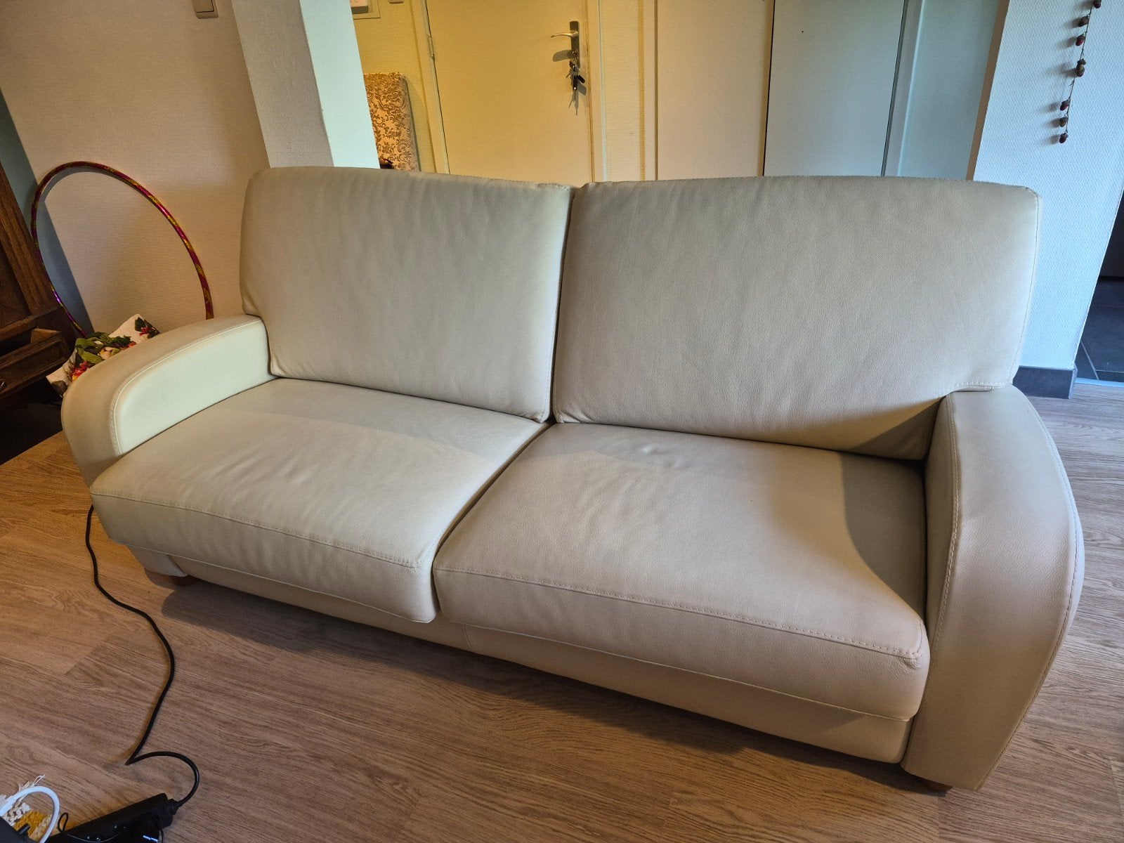 Mooie leren designsofa (ook slaapbank) van Meubelen Lerouge, Ophalen