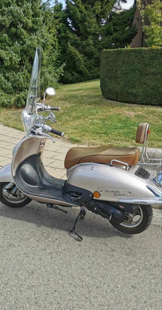 Vespa Fosti 50cc klasse A /8000km, Fietsen en Brommers, Ophalen, Vespa