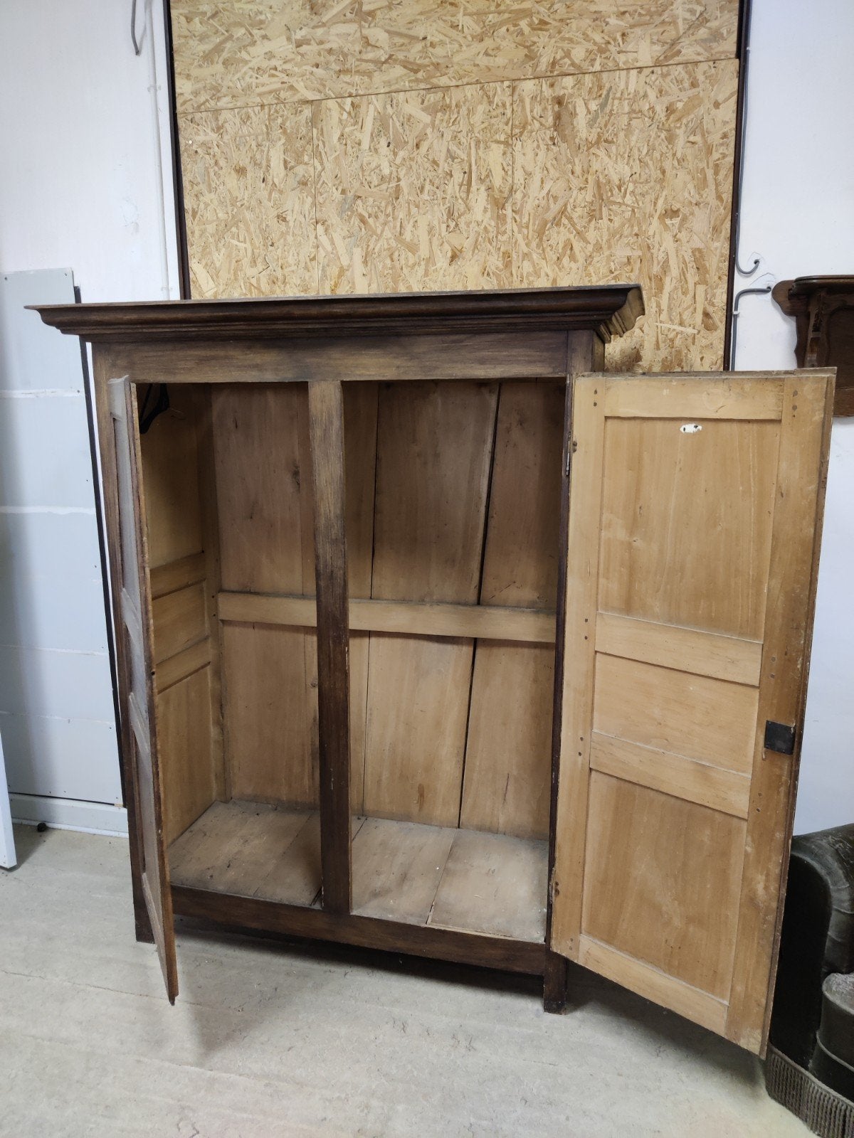 Antieke kast, Ophalen