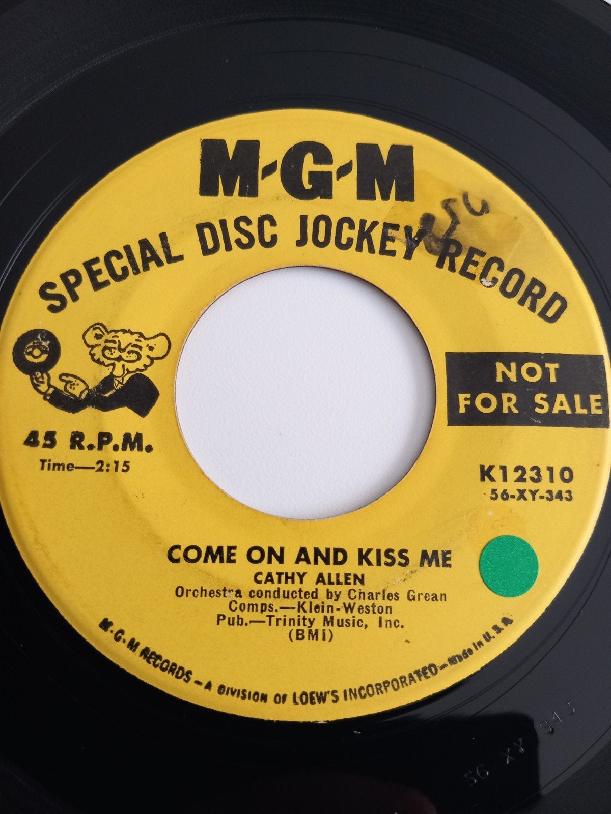 CATHY ALLEN. COME ON AND KISS ME. POPCORN USA 45T, Enlèvement ou Envoi