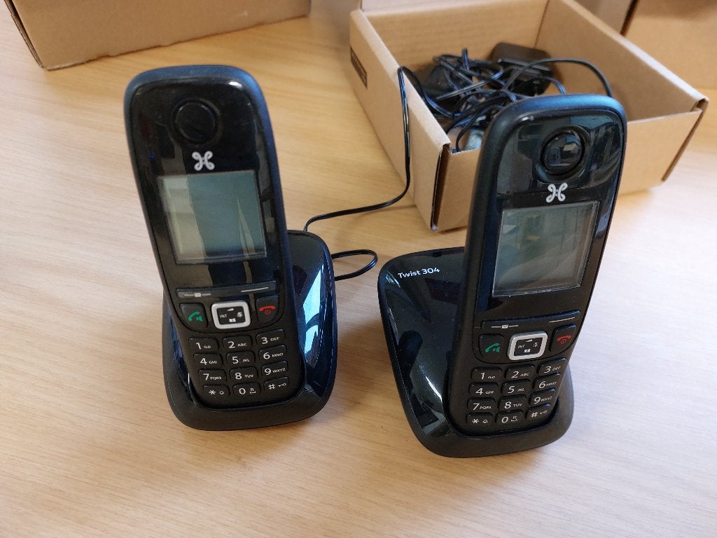 Proximus Twist 304 draadloze DECT telefoons, Telecommunicatie, Ophalen of Verzenden, Gebruikt, 2 handsets