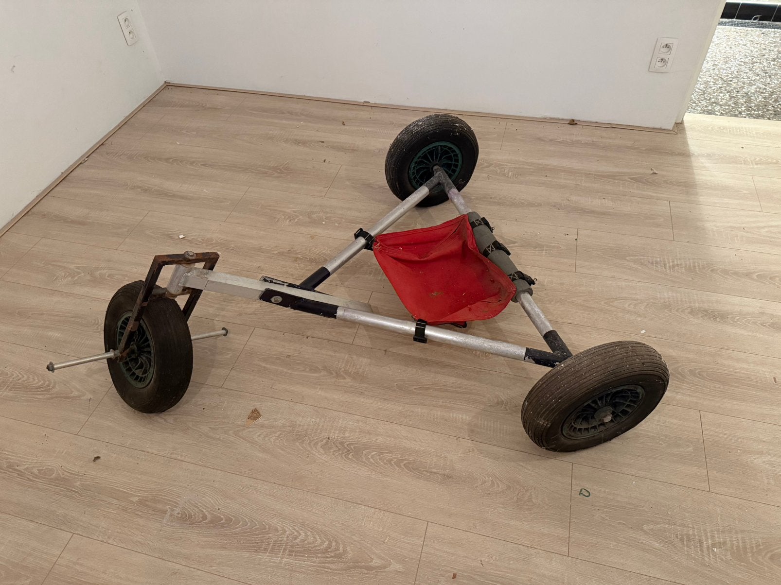 Zelfbouw kitebuggy, Sport en Fitness, Vliegeren, Ophalen, Gebruikt, Accessoires