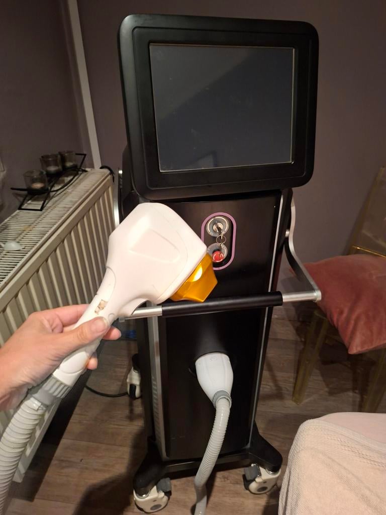 Professionele ICE Diode Laser ontharingsmachine – €6500 besp, Enlèvement