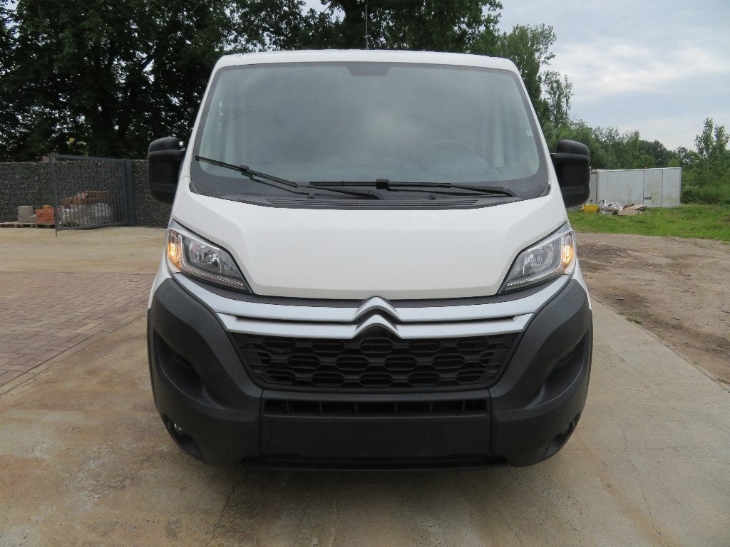 Citroën Jumper 2.2 BlueHDi - L1H1 - 2021 - 142.204km - €6d, Auto's, Voorwielaandrijving, Stof, 4 cilinders, Citroën