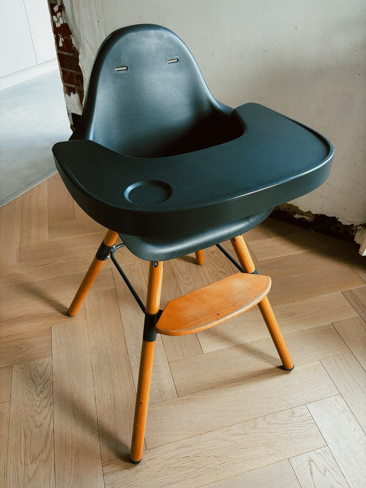 Childhome Evolu eetstoel Antraciet., Kinderen en Baby's, Kinderstoelen, Ophalen, Gebruikt, Gordel(s)