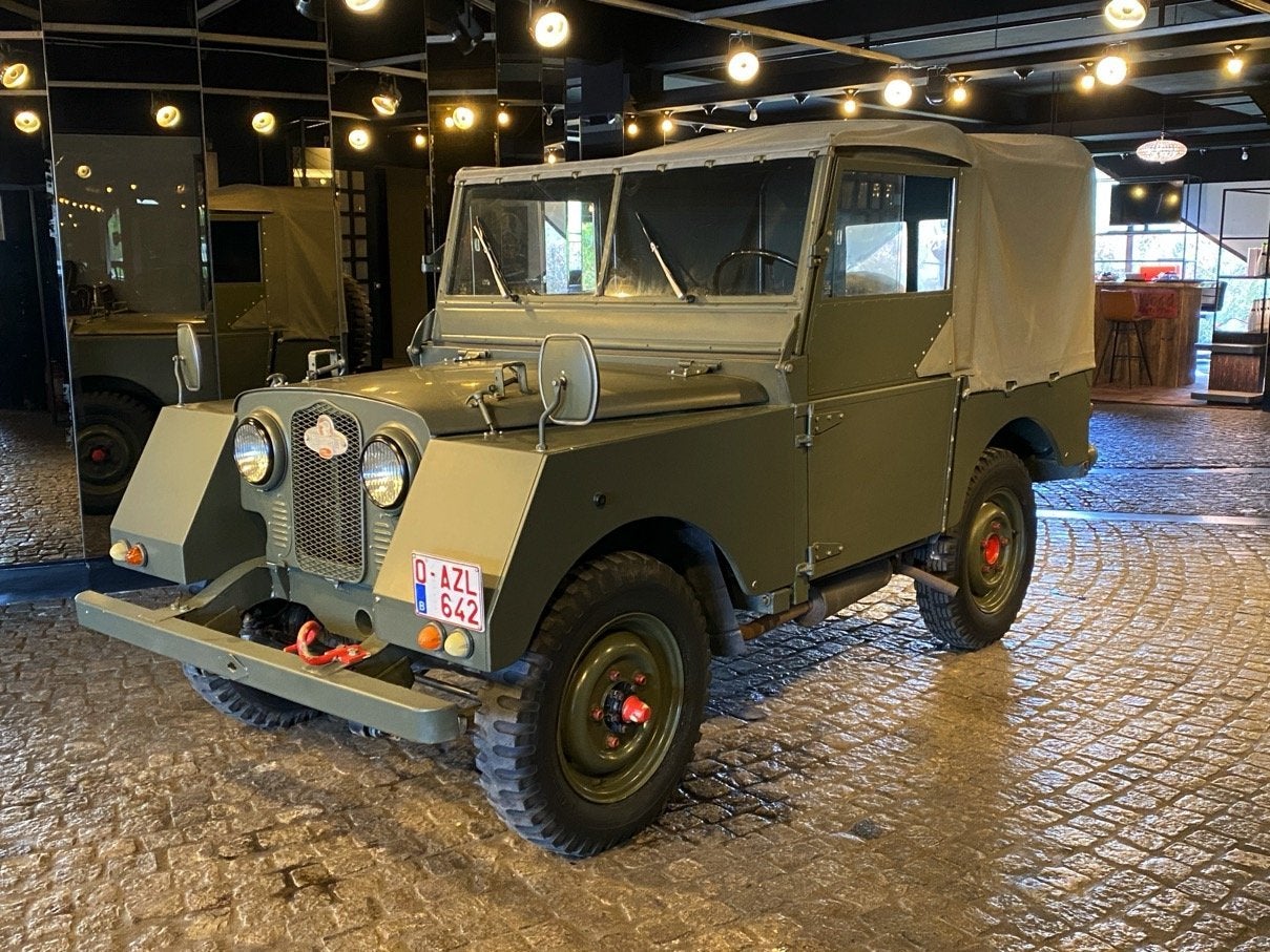 Land Rover Serie I Minerva - Belgisch leger (bj 1952), Auto's, Oldtimers, Land Rover, Bedrijf, Handgeschakeld, SUV of Terreinwagen