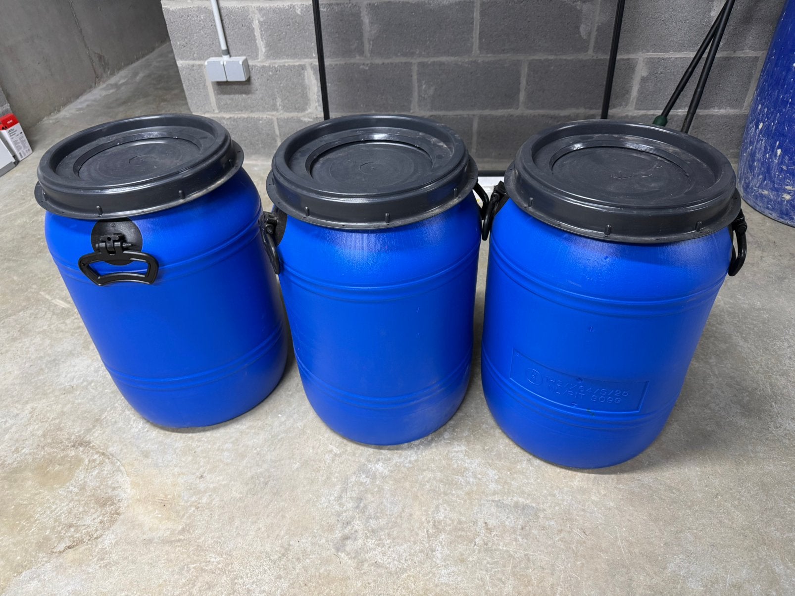 Fûts 60L NEUFS, Jardin & Terrasse, Moins de 75 litres, Enlèvement, Neuf