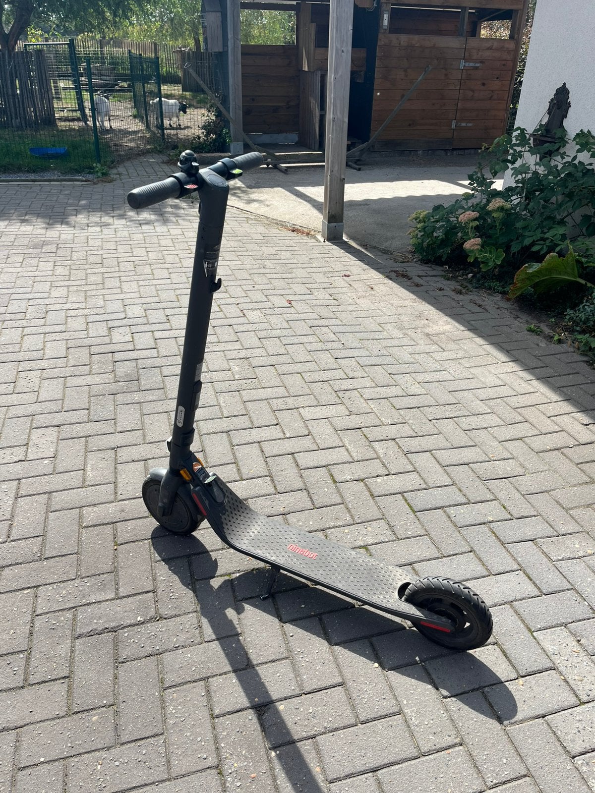 Segway Ninebot Kickscooter E25A, Enlèvement, Utilisé, Step électrique (E-scooter)