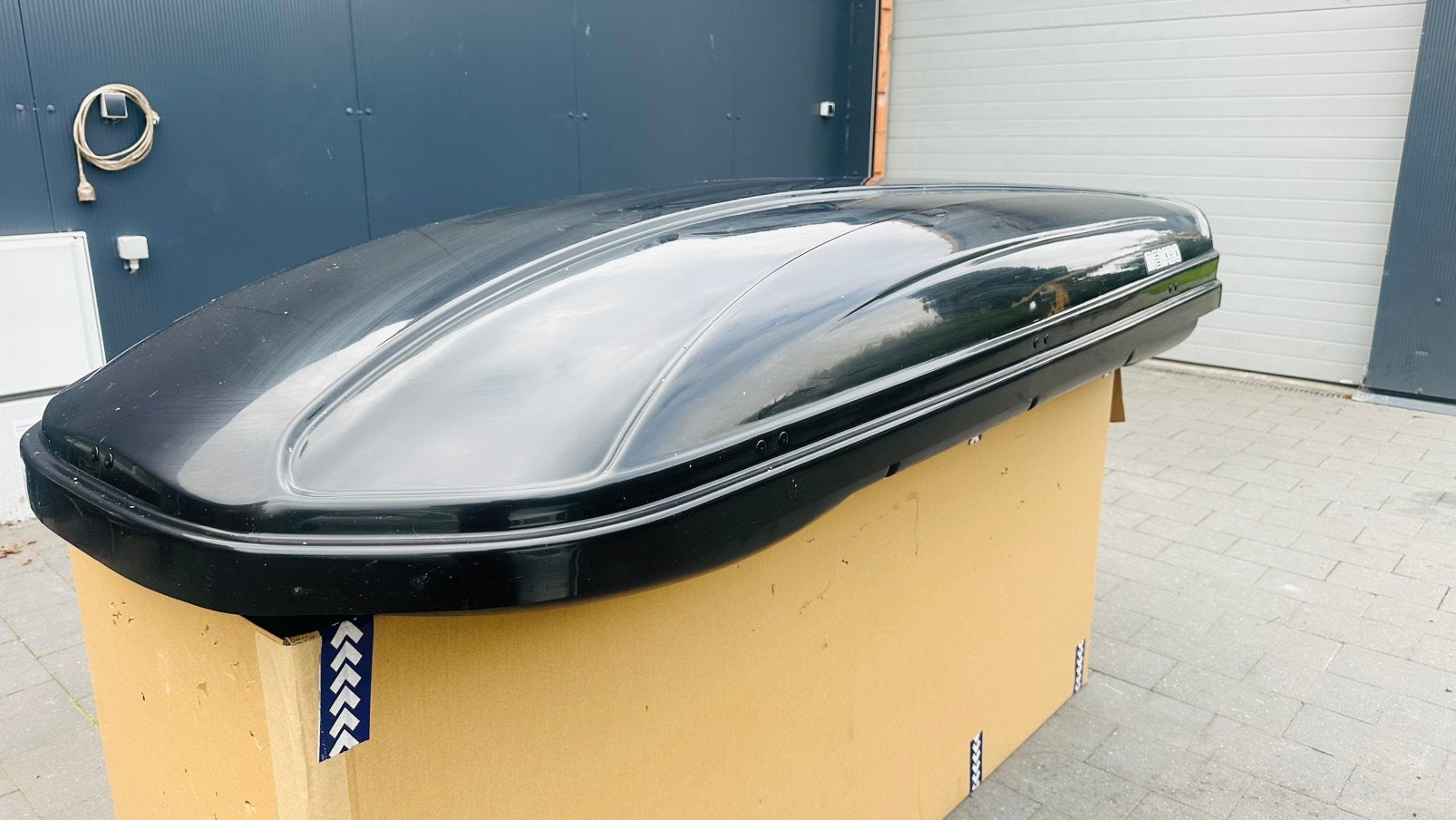 Dakkoffer xxl 630L een keer gebruijken, Ophalen, Zo goed als nieuw