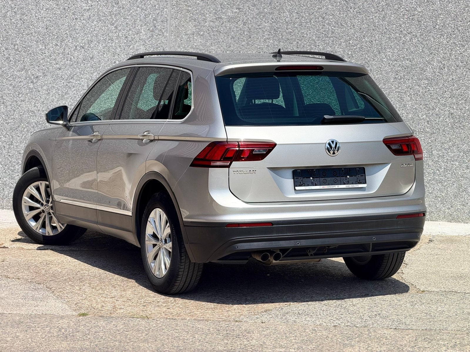 Volkswagen Tiguan 2.0 TDI diesel 2017 DSG/ Garantie 12 Mois, Autos, Argent ou Gris, Achat, Euro 6, Entreprise