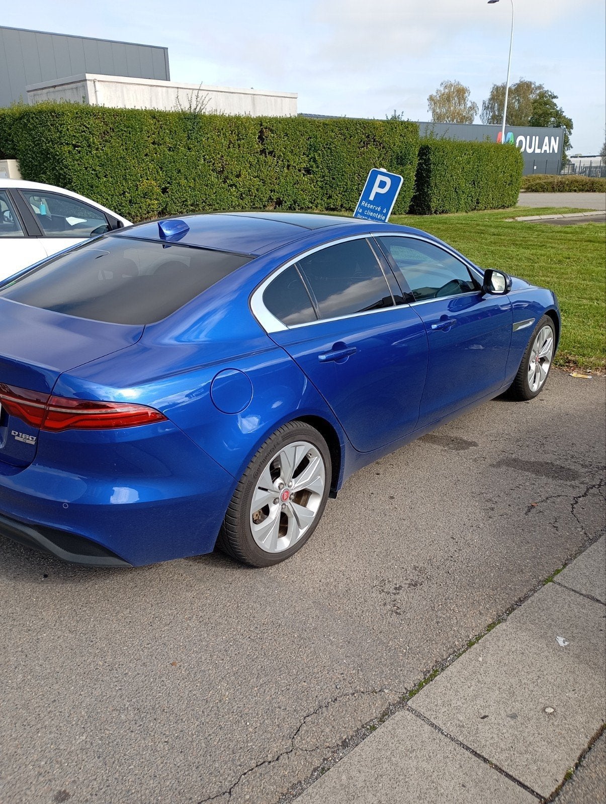 Jaguar XE 2.0d fin 2020, Autos, Cuir, Achat, Entretenue par le concessionnaire, Noir