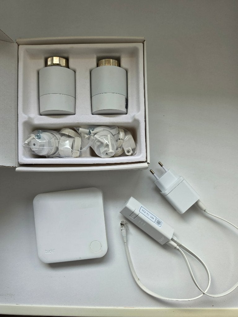 Tado Thermostaat V3+, Internet Bridge & 2 Thermostaatkranen, Doe-het-zelf en Bouw, Thermostaten, Ophalen, Slimme thermostaat, Zo goed als nieuw