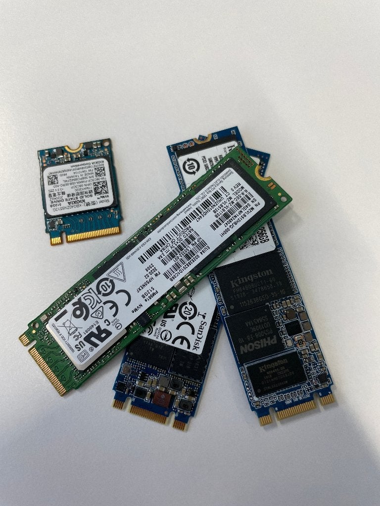 NVMe M.2 SSD Lot - 512GB & 256GB (Samsung, SK Hynix, etc.), Ophalen of Verzenden, Desktop, 256 GB