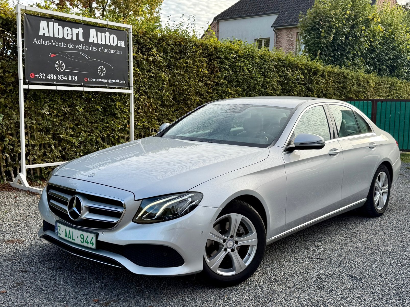 MERCEDES E200.  2.0 ESSENCE 135.KW EURO 6B., Autos, Cuir, Argent ou Gris, Achat, 5 cylindres