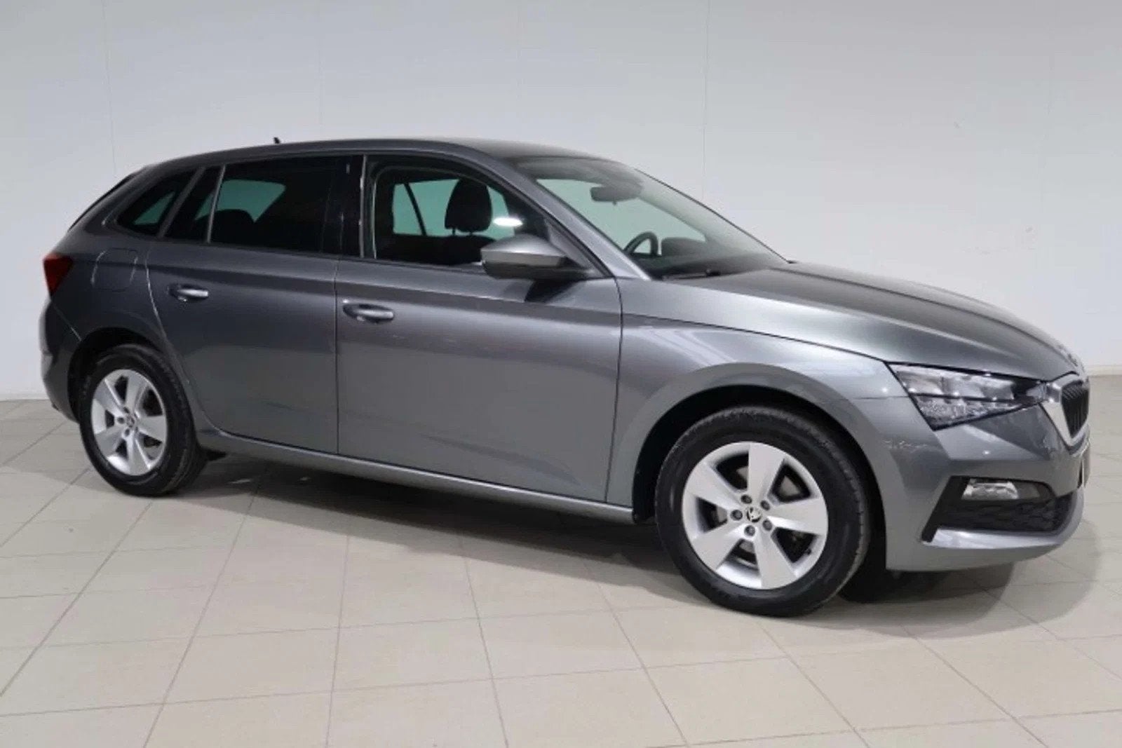 Skoda Scala Scala 1.0 TSI Ambition, Autos, Skoda, Argent ou Gris, Euro 6, Entreprise, Boîte manuelle