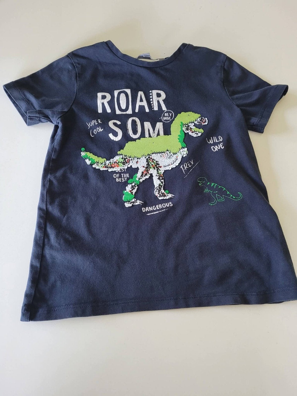 Blauw t-shirt Roar dino Maat: 110 Merk: Jbc, Kinderen en Baby's, Kinderkleding | Maat 110, Ophalen