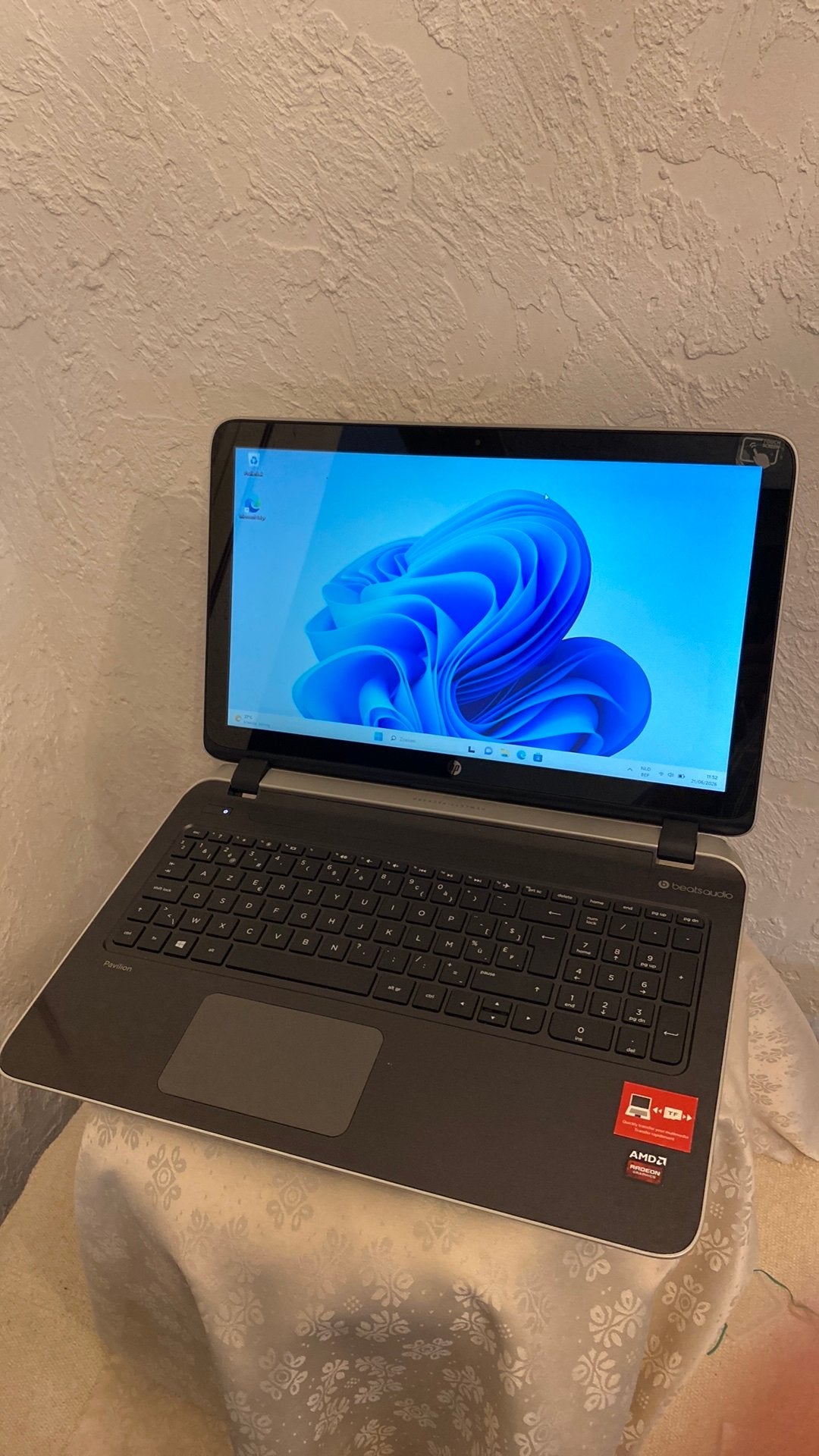 Laptop hp 15 inch A10 touch ssd, Enlèvement ou Envoi, Comme neuf, 15 pouces, SSD