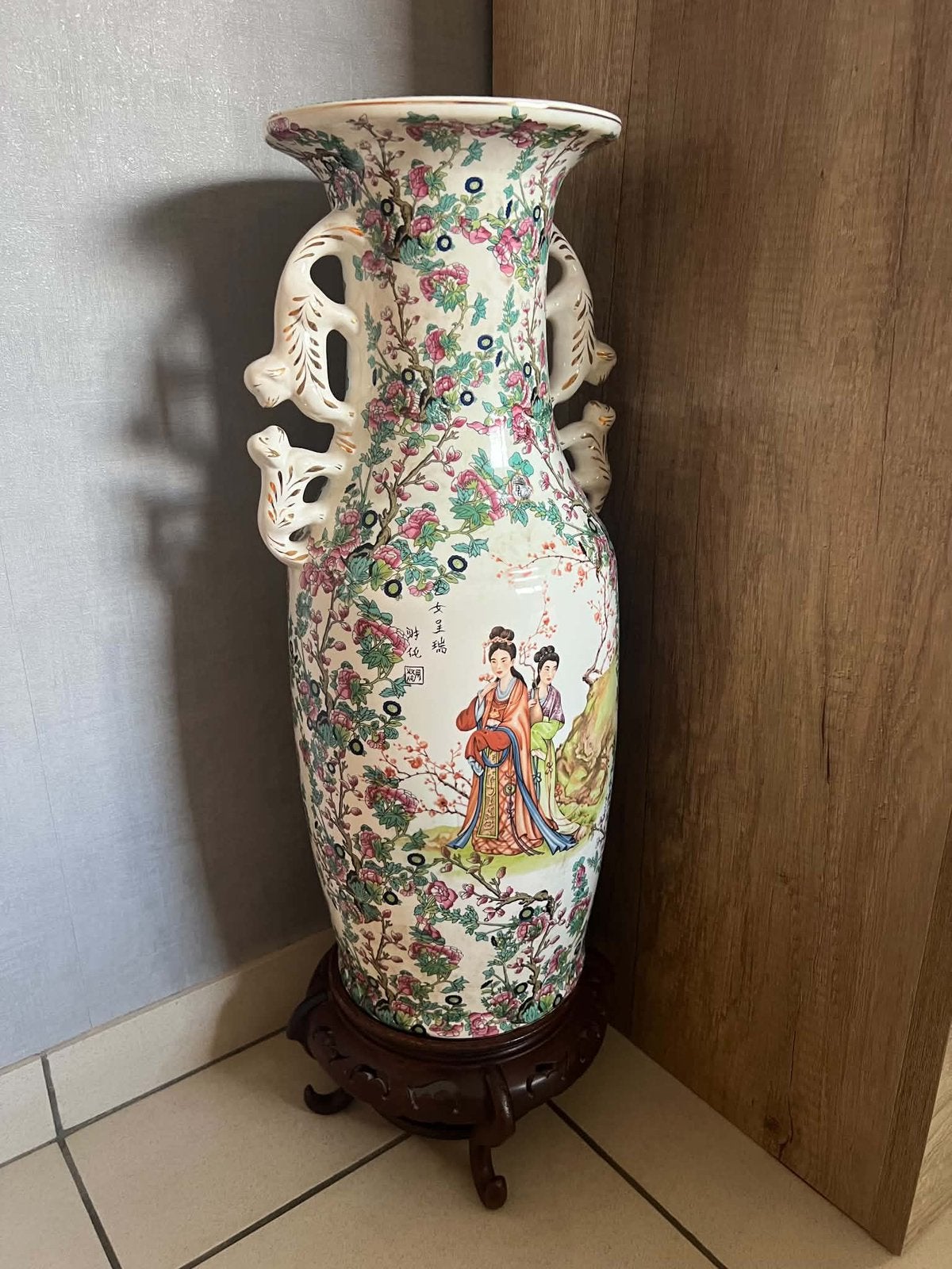 Chinese porseleinen vloervaas, Ophalen