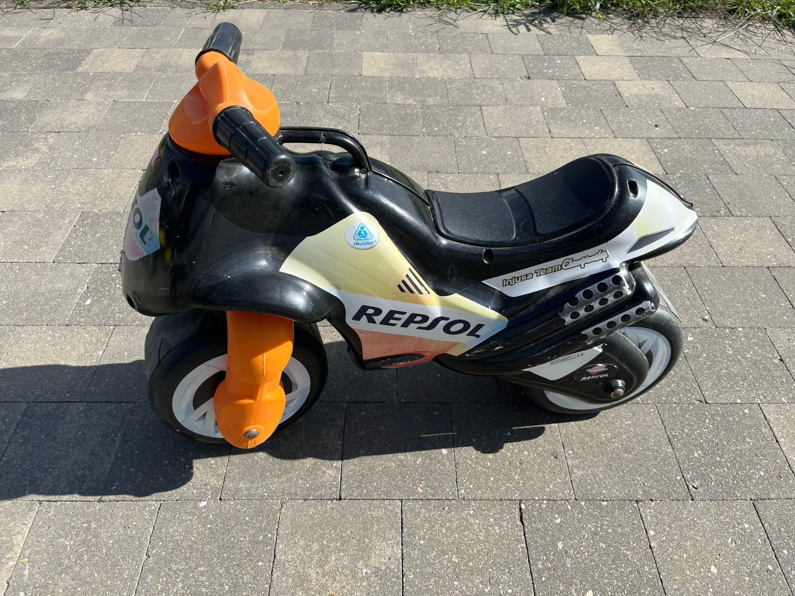 Moto de course, Enlèvement, Comme neuf