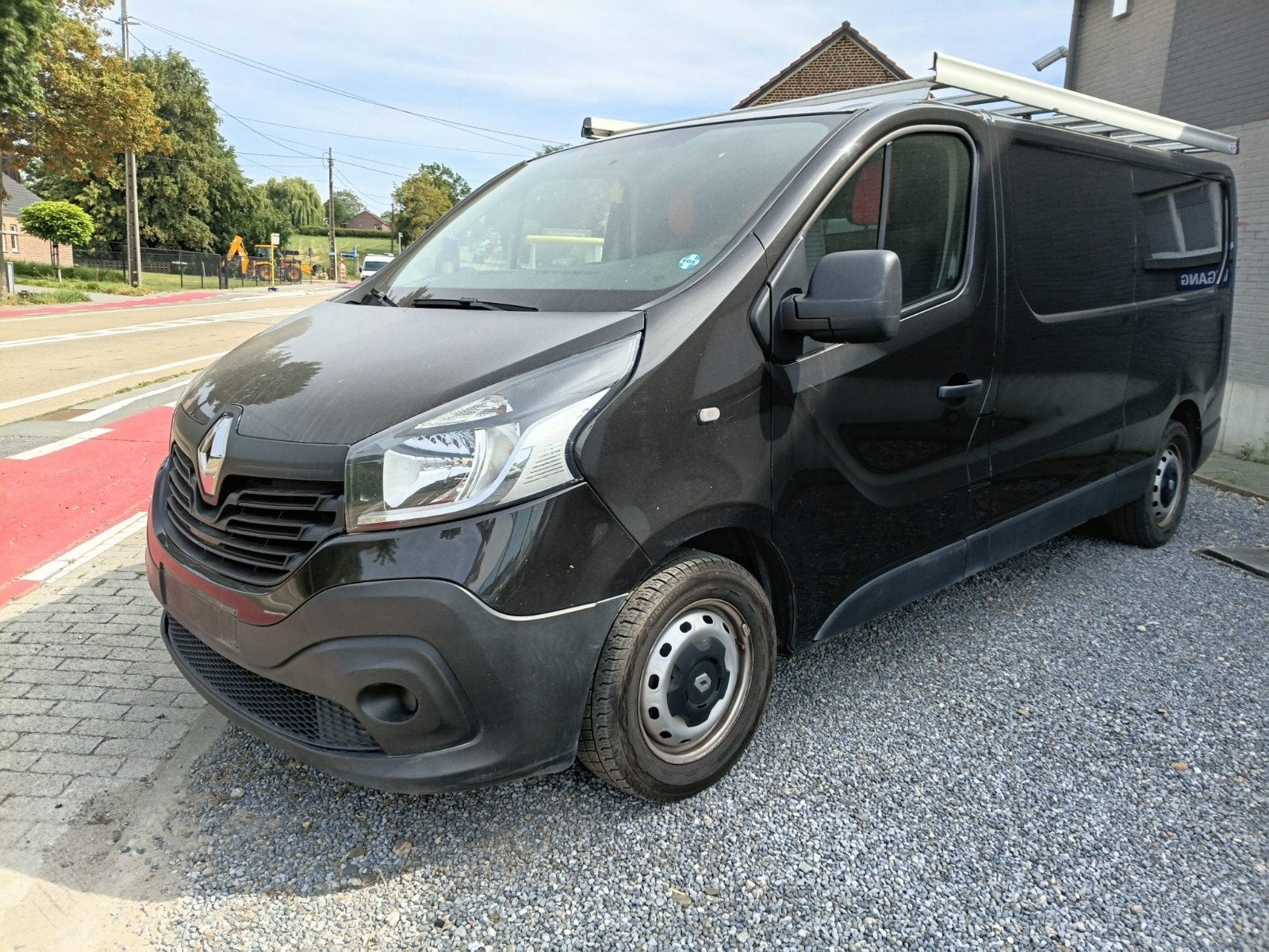 Renault Trafic L2 – 3 plaatsen – Trekhaak – Gekeurd, Auto's, Bestelwagens en Lichte vracht, Bedrijf, Te koop, Trekhaak, Renault