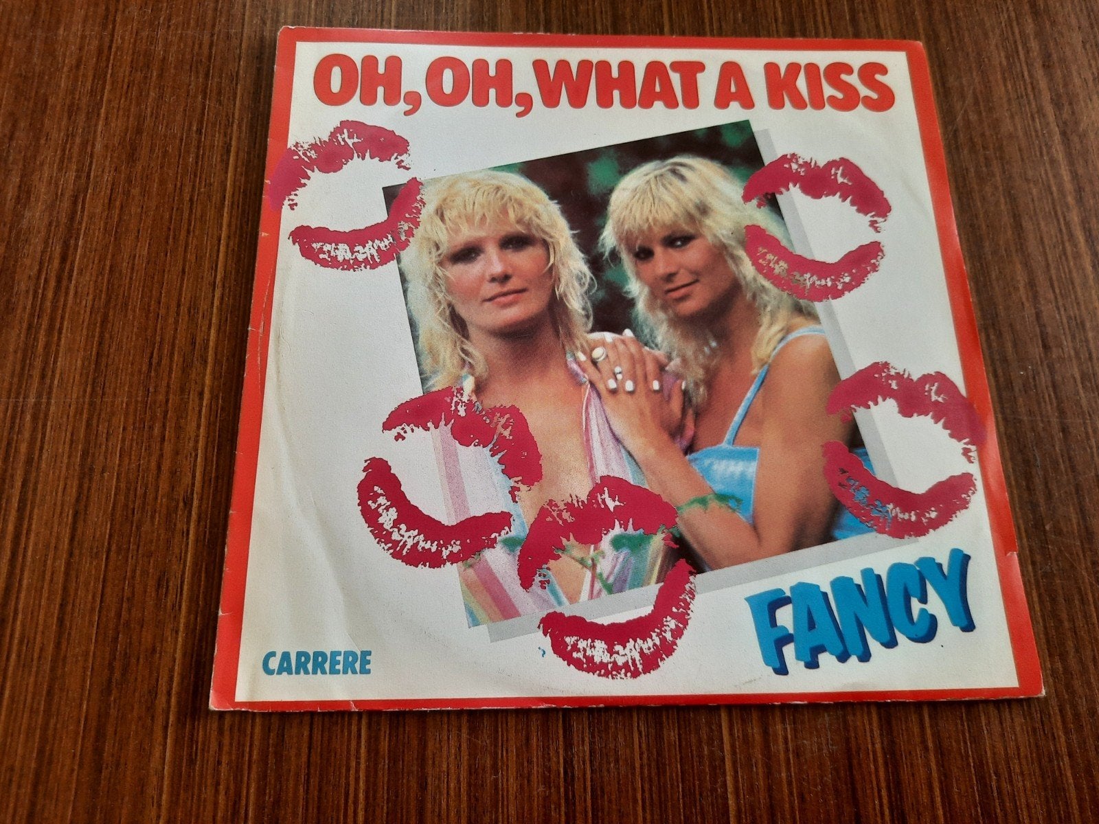 Fancy Oh,Oh, WhatsApp a kiss., Ophalen of Verzenden