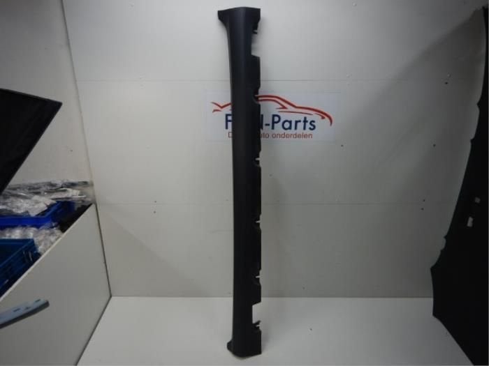 Zijskirt links Mercedes GLC-Klasse (22727618), Enlèvement ou Envoi, Utilisé