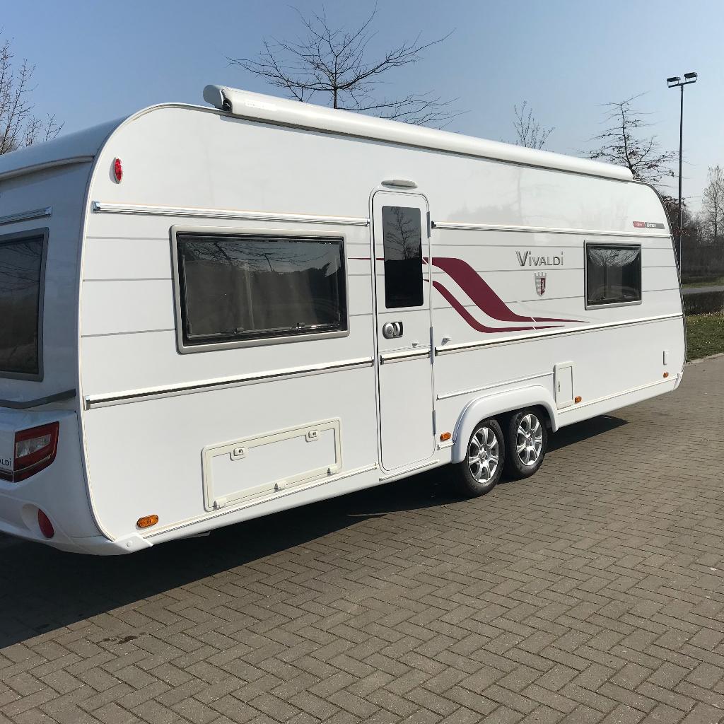 TABBERT VIVALDI FINEST EDITION 685 DF, Caravans en Kamperen, Caravans, Rondzit, Tabbert, 6 tot 7 meter, Kachel