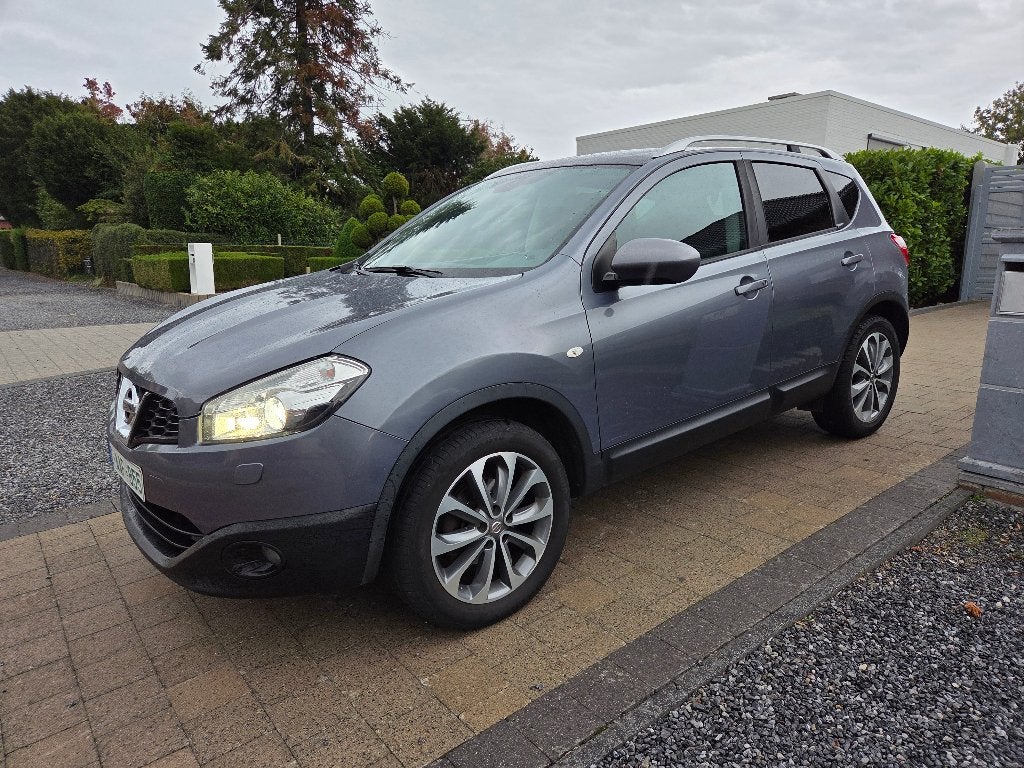 Nissan Qashqai, https://public.car-pass.be/vhr/84ff5c55-c0fd-40e5-8bcd-b8f920edfff8, Argent ou Gris, Achat, 135 g/km