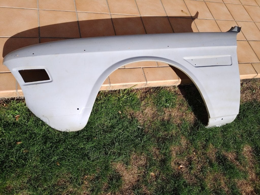 aile gauche BMW E9 (neuve), Autos : Pièces & Accessoires, Neuf, Garde-boue, Enlèvement, BMW