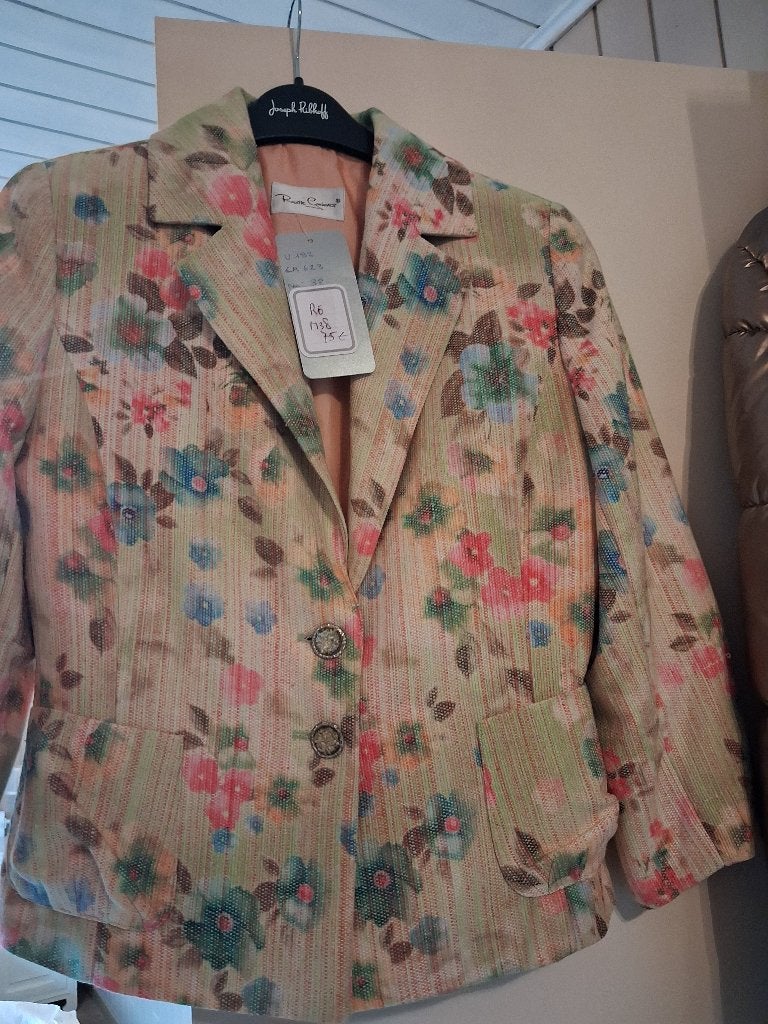 Lot Nieuwe Kleding , Nooit gedragen , 13 stuks, Kleding | Dames, Ophalen of Verzenden, Nieuw, Maat 38/40 (M)