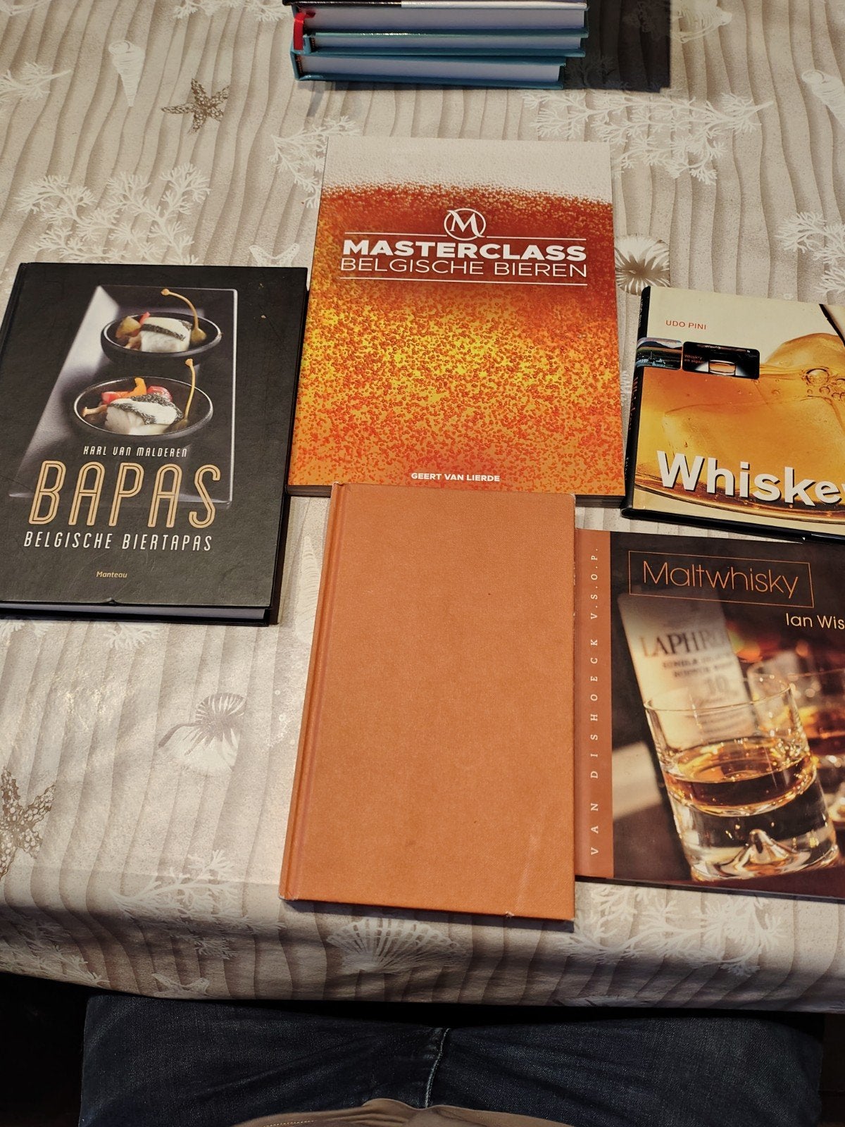 boeken over bier en whisky, Ophalen