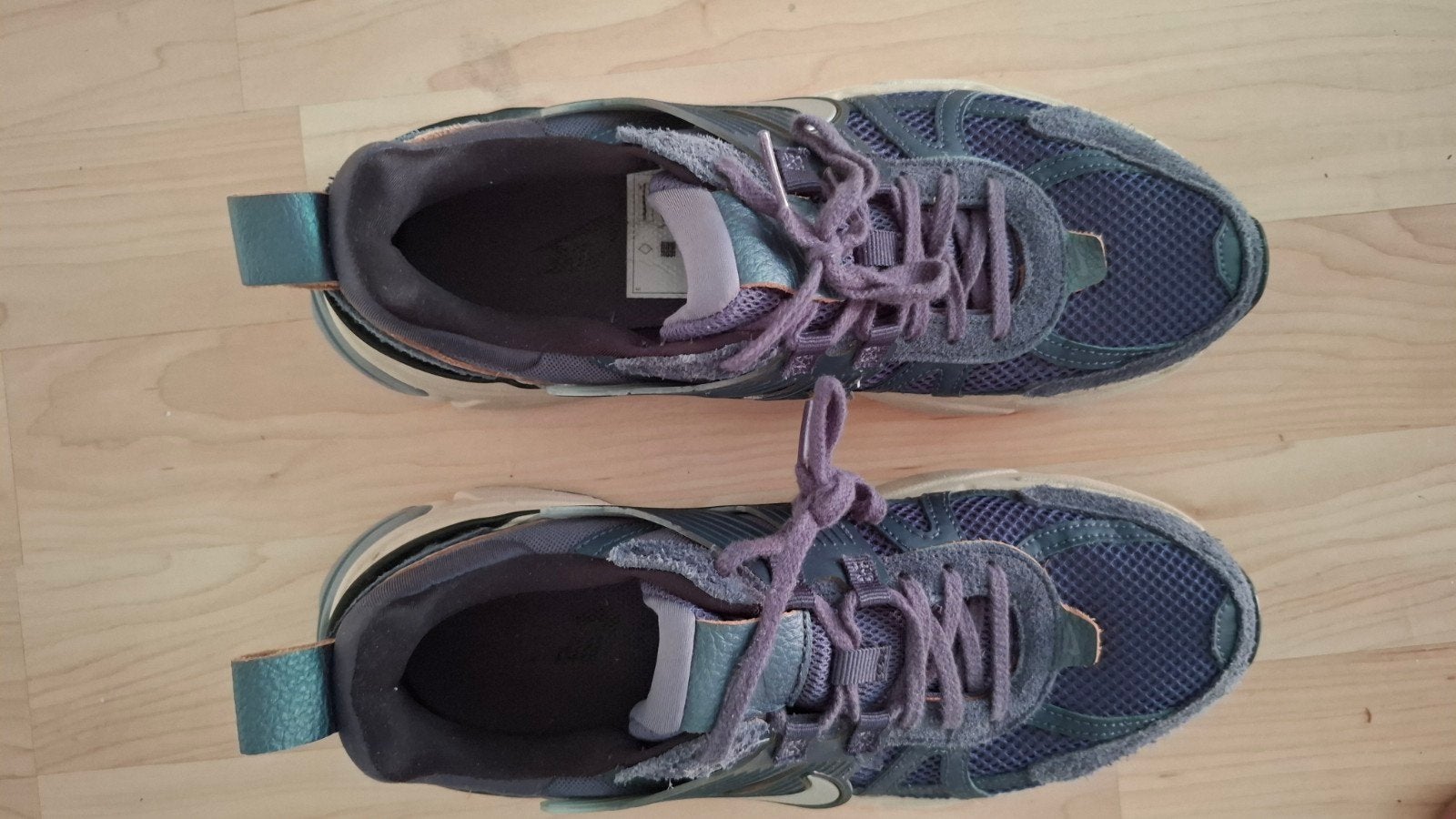 Nike V2K Run bleues – T42.5 – Bon état, Kleding | Heren, Schoenen, Ophalen, Blauw, Nike, Sneakers