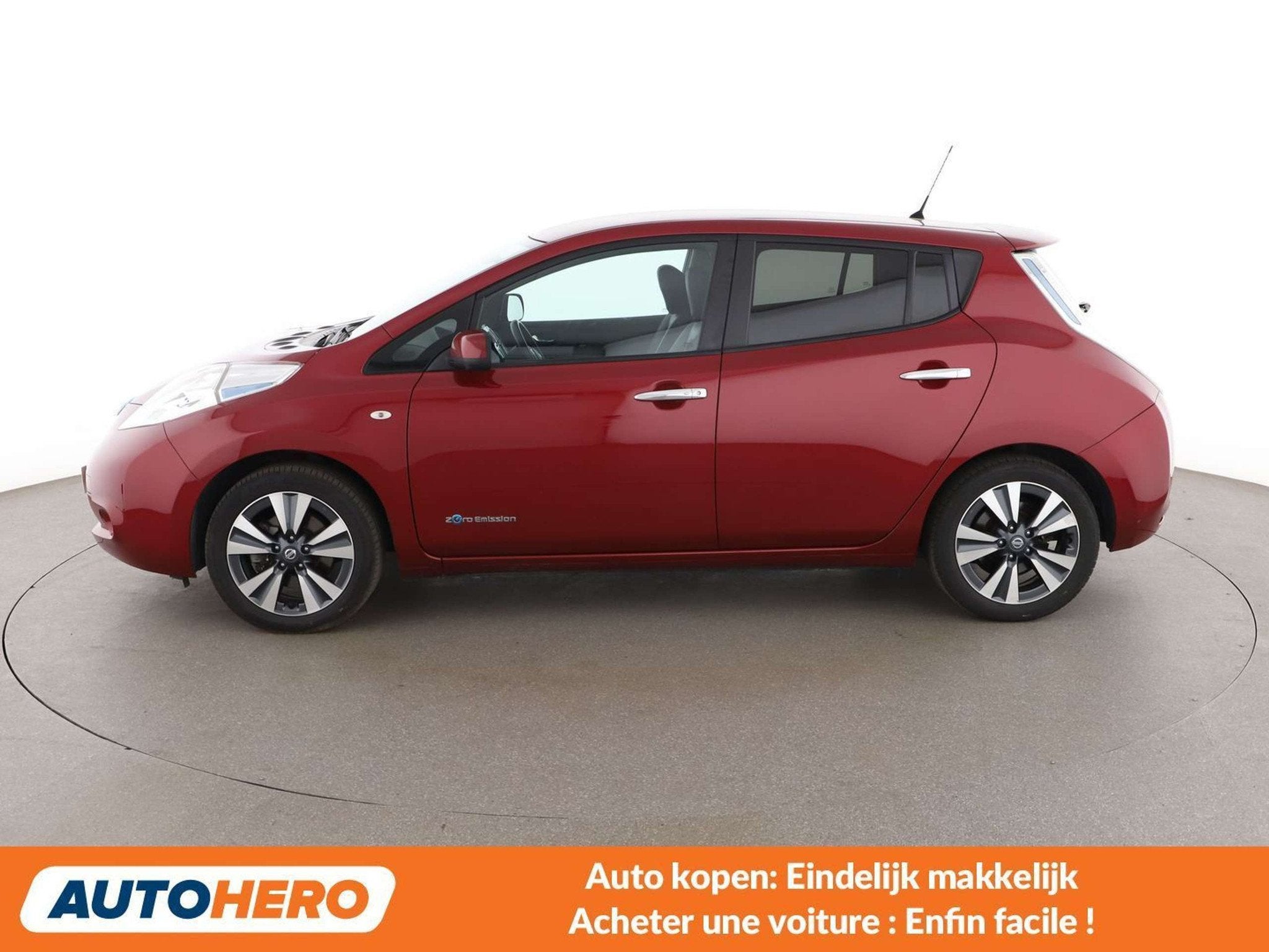 Nissan Leaf electric drive 80 kW Acenta (bj 2016, automaat), Auto's, Nissan, Gebruikt, Lichtsensor, Leder, 5 deurs